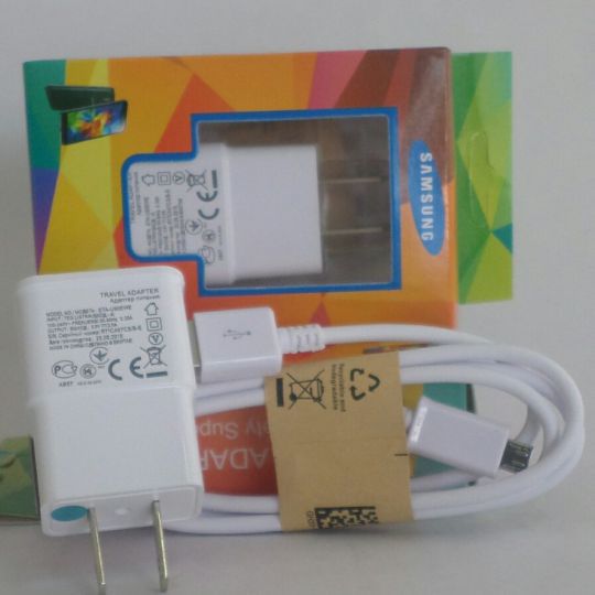 CARGADOR PARED ECONOMICO MICRO USB V8
